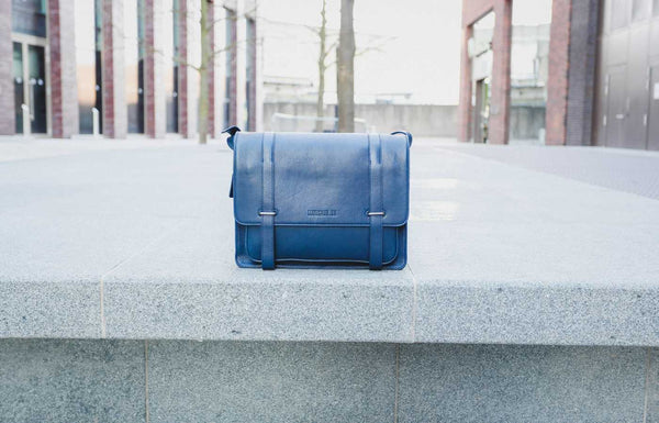 How Messenger Bags for Men Has Become Top Choice